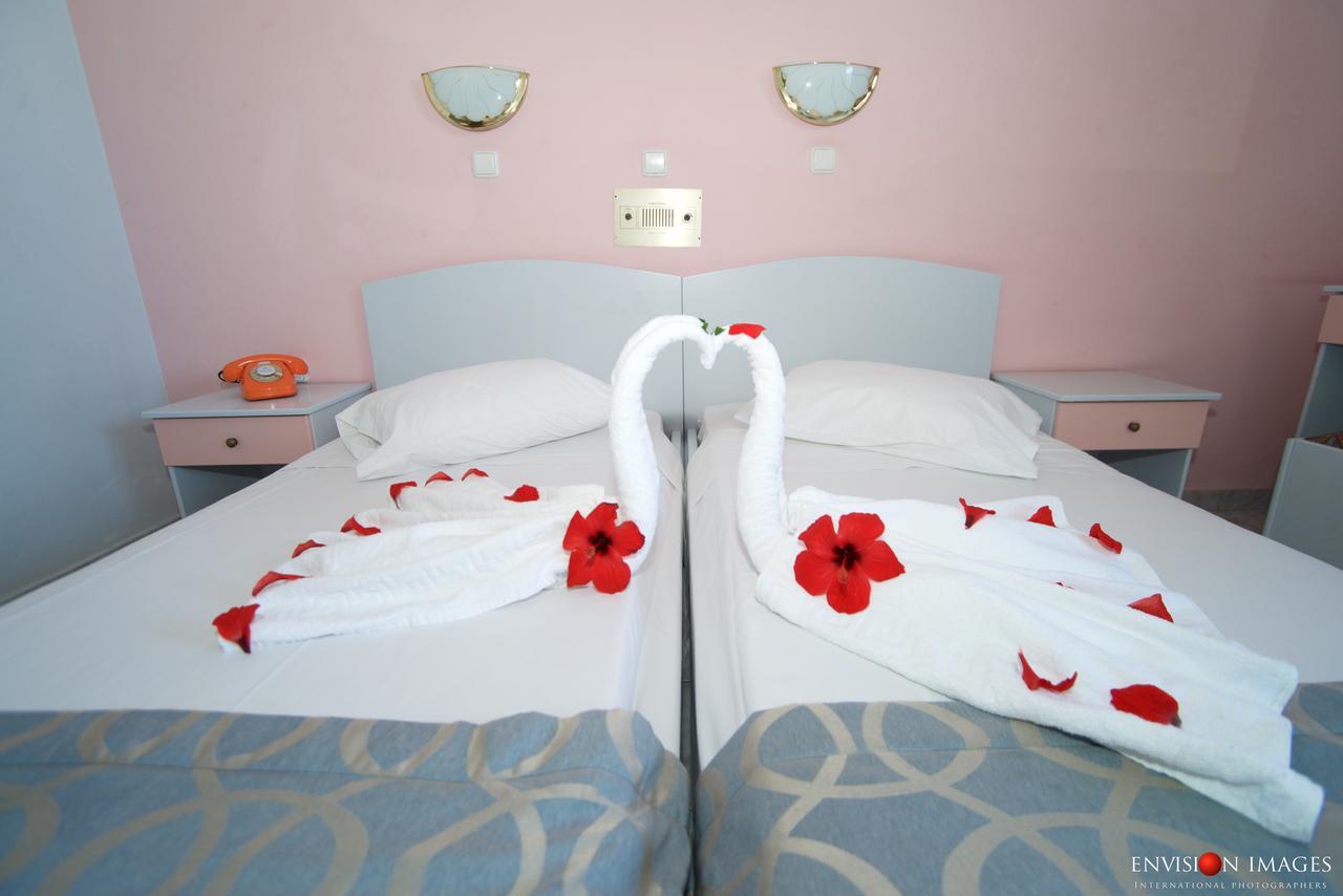 Frosini Hotel Лампи Экстерьер фото