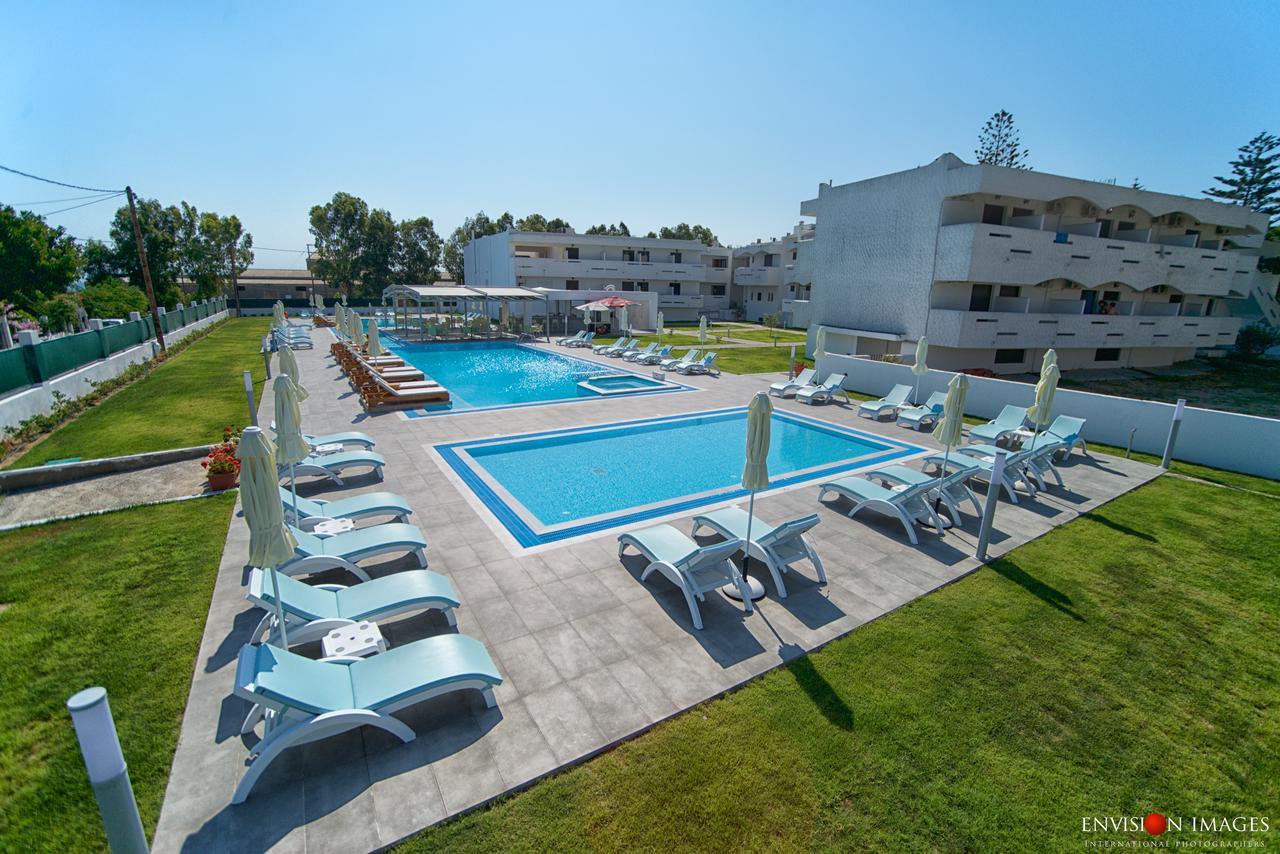 Frosini Hotel Лампи Экстерьер фото