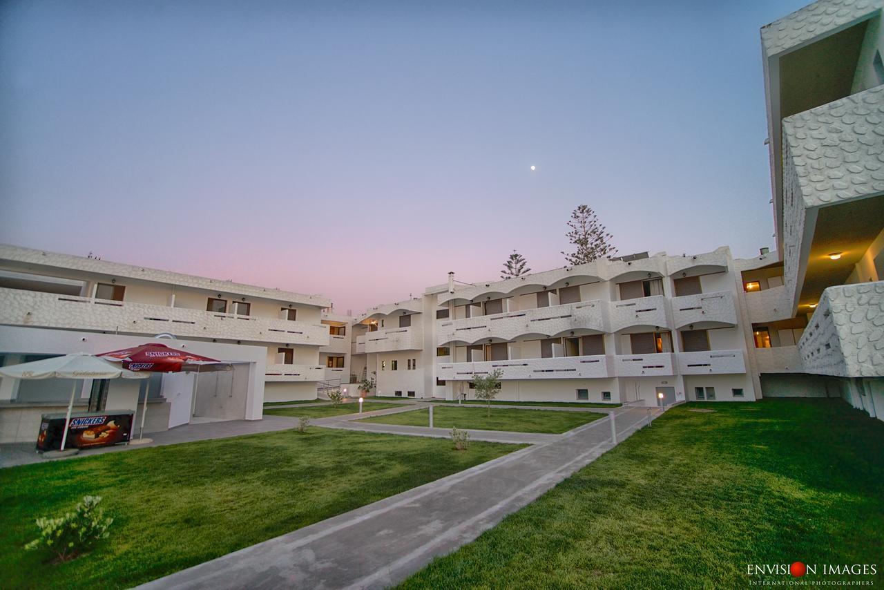 Frosini Hotel Лампи Экстерьер фото