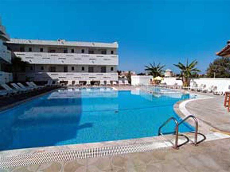 Frosini Hotel Лампи Экстерьер фото