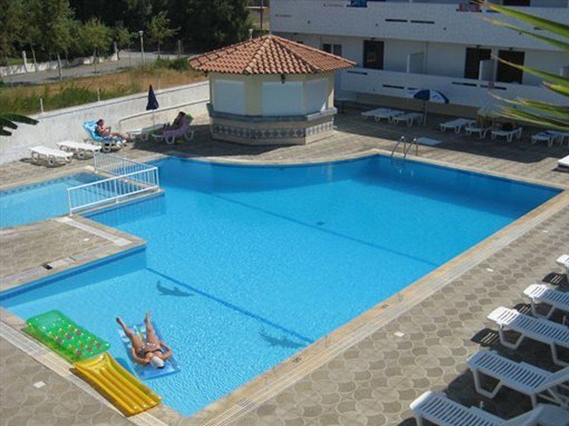 Frosini Hotel Лампи Экстерьер фото
