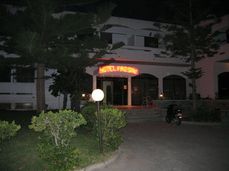 Frosini Hotel Лампи Экстерьер фото